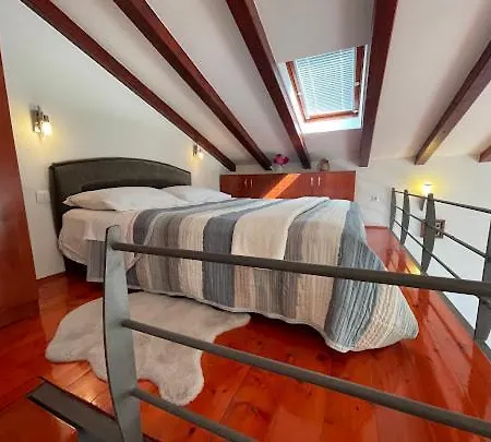 Sara Holiday home Cista Provo